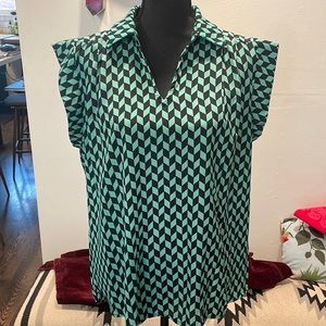 Pleione sleeveless blouse.  Size L